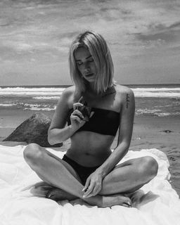 Julia Kuczynska feet photo 9