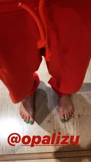 Julia Kuczynska feet photo 3
