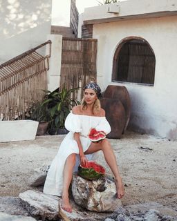 Julia Kuczynska feet photo 2