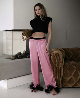Julia Kuczynska feet photo 11
