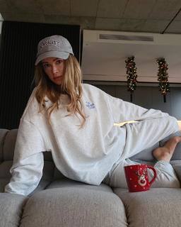 Julia Kuczynska feet photo 5