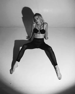 Julia Kuczynska feet photo 13