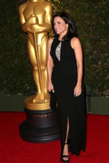 Julia Louis-Dreyfus feet photo thumbnail