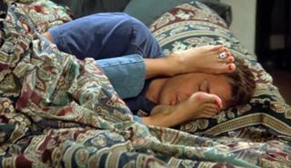 Julia Louis-Dreyfus feet photo thumbnail