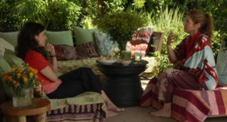Julia Louis-Dreyfus feet photo thumbnail