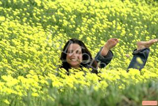 Julia Louis-Dreyfus feet photo thumbnail