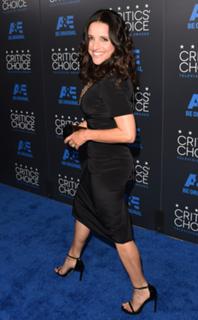 Julia Louis-Dreyfus feet photo thumbnail