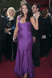 Julia Louis-Dreyfus feet photo thumbnail