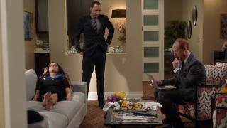 Julia Louis-Dreyfus feet photo thumbnail