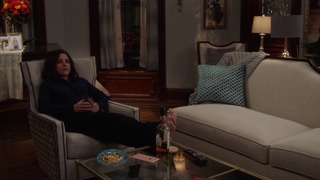 Julia Louis-Dreyfus feet photo thumbnail