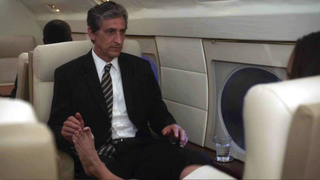 Julia Louis-Dreyfus feet photo thumbnail