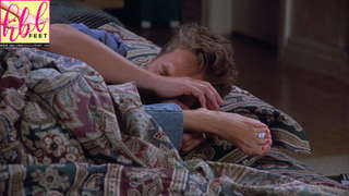 Julia Louis-Dreyfus feet photo thumbnail