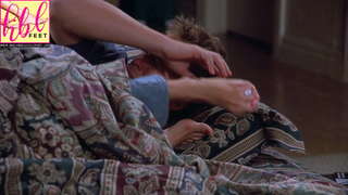 Julia Louis-Dreyfus feet photo thumbnail
