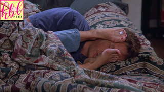Julia Louis-Dreyfus feet photo thumbnail