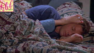 Julia Louis-Dreyfus feet photo thumbnail
