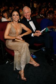 Julia Louis-Dreyfus feet photo thumbnail
