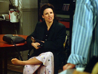Julia Louis-Dreyfus feet photo thumbnail