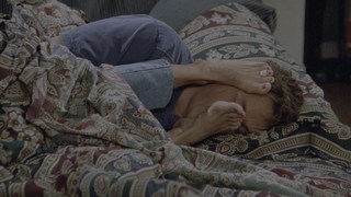 Julia Louis-Dreyfus feet photo thumbnail