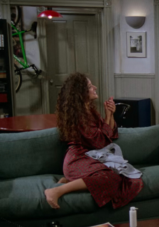 Julia Louis-Dreyfus feet photo thumbnail