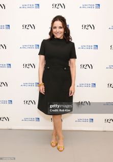 Julia Louis-Dreyfus feet photo 16