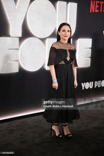 Julia Louis-Dreyfus feet photo 14