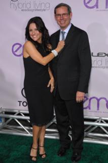 Julia Louis-Dreyfus feet photo thumbnail