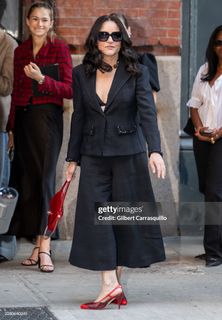 Julia Louis-Dreyfus feet photo 1