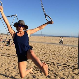 Julia Mancuso feet photo 17