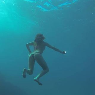 Julia Mancuso feet photo 10
