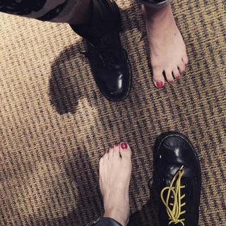Julia Michaels feet photo 11