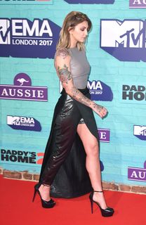 Julia Michaels feet photo 13