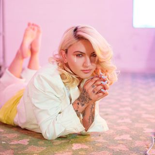 Julia Michaels feet photo 20