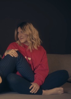 Julia Michaels feet photo 5