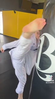 Julia Nagano feet photo 8