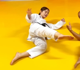Julia Nagano feet photo 10