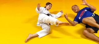 Julia Nagano feet photo 9