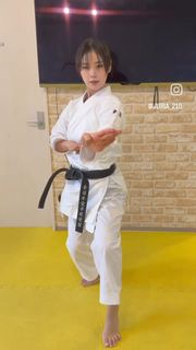 Julia Nagano feet photo 6