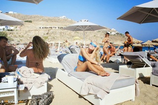 Julia Nova feet photo thumbnail