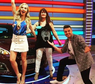 Julia Nova feet photo thumbnail