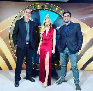 Julia Nova feet photo thumbnail