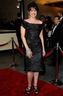 Julia Ormond feet photo thumbnail