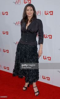 Julia Ormond feet photo thumbnail