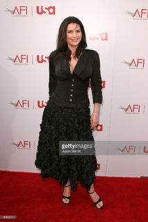 Julia Ormond feet photo thumbnail