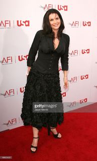 Julia Ormond feet photo thumbnail