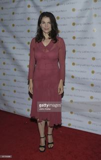 Julia Ormond feet photo thumbnail
