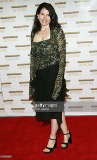 Julia Ormond feet photo thumbnail