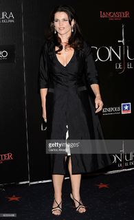 Julia Ormond feet photo thumbnail
