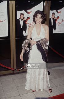 Julia Ormond feet photo thumbnail