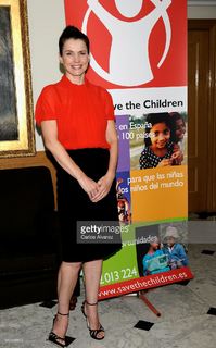 Julia Ormond feet photo thumbnail