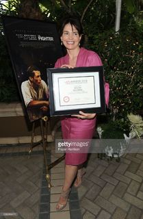 Julia Ormond feet photo thumbnail